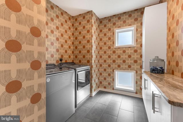 229 IVY HILL DR, State College, PA 16801