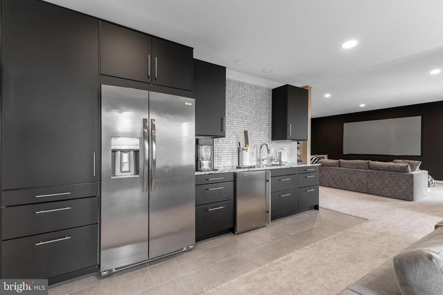 229 IVY HILL DR, State College, PA 16801