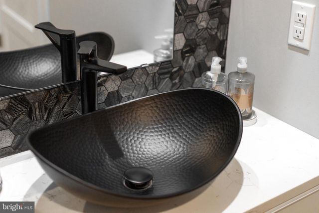 229 IVY HILL DR, State College, PA 16801