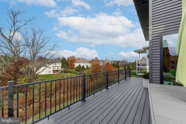 229 IVY HILL DR, State College, PA 16801