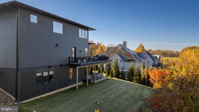 229 IVY HILL DR, State College, PA 16801