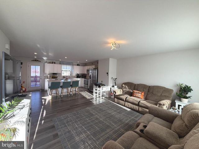 418 CIRCLE DR, Winchester, VA 22601