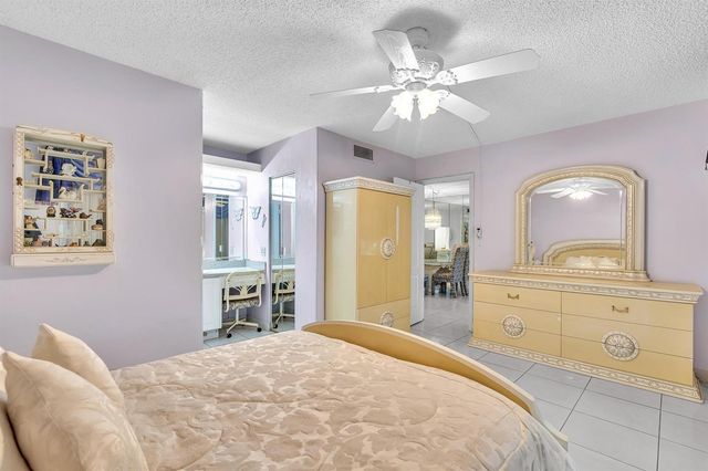 6670 Royal Palm Boulevard 110, Margate, FL 33063