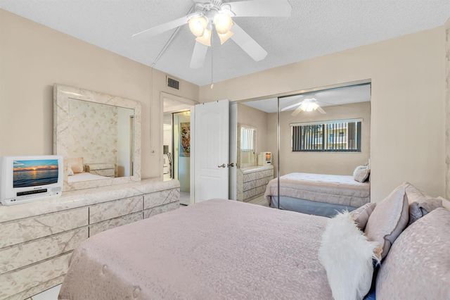 6670 Royal Palm Boulevard 110, Margate, FL 33063