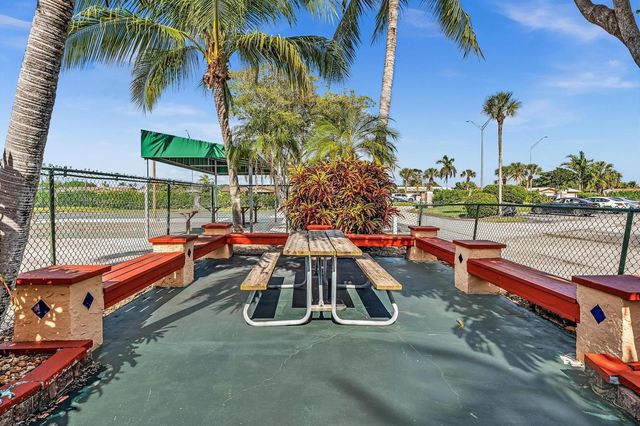 6670 Royal Palm Boulevard 110, Margate, FL 33063