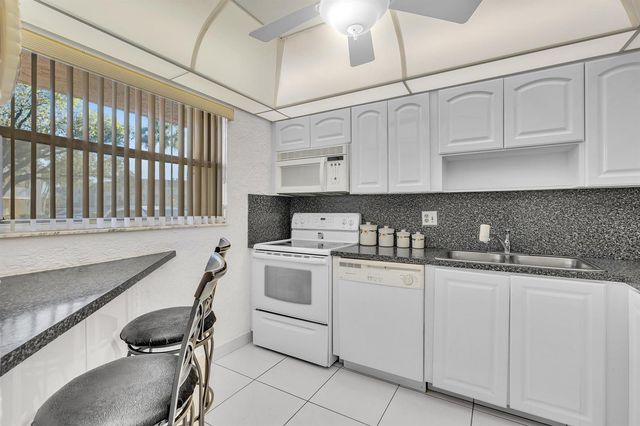 6670 Royal Palm Boulevard 110, Margate, FL 33063