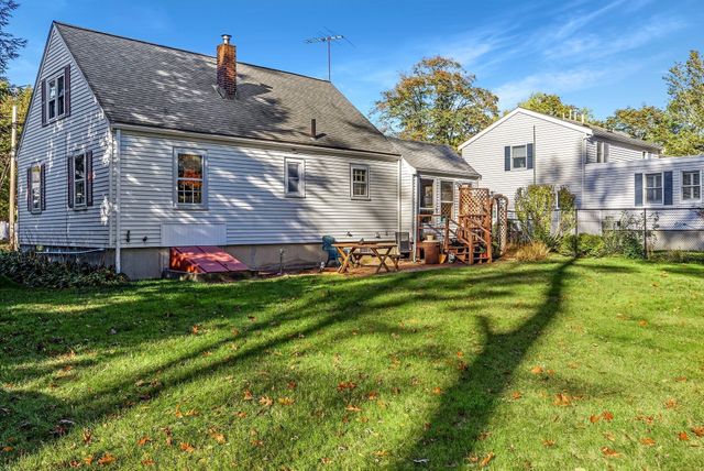 32 Harriet Rd, Abington, MA 02351