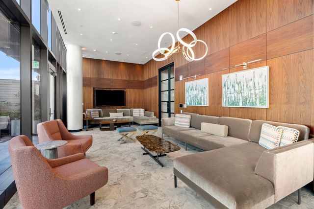 682 Atlantic Avenue 3707, Boston, MA 02110