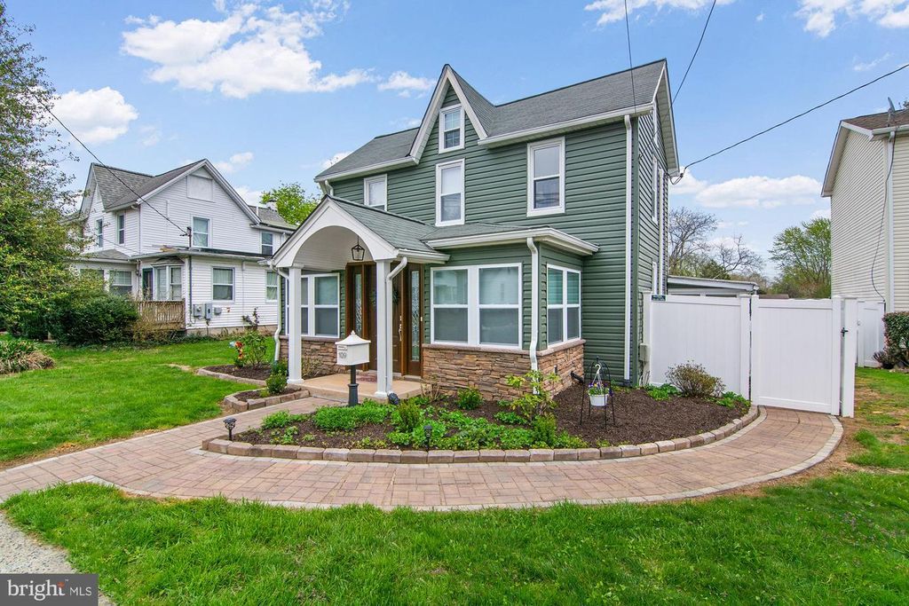 Image 2 of property listing at 109 EDMUND ST, Aberdeen, MD 21001