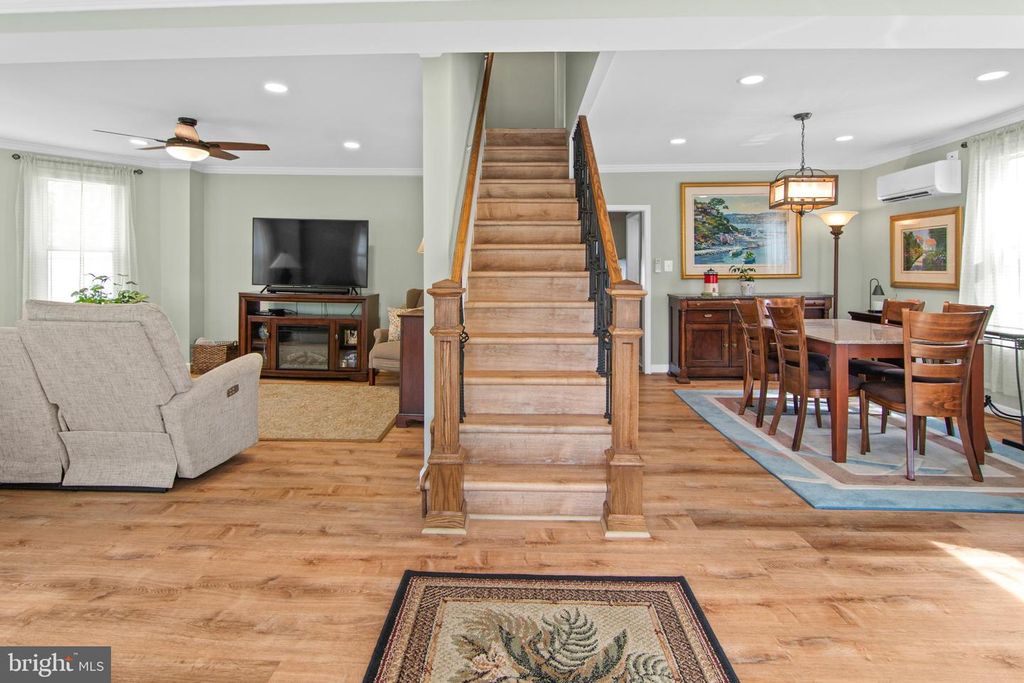 Image 3 of property listing at 109 EDMUND ST, Aberdeen, MD 21001