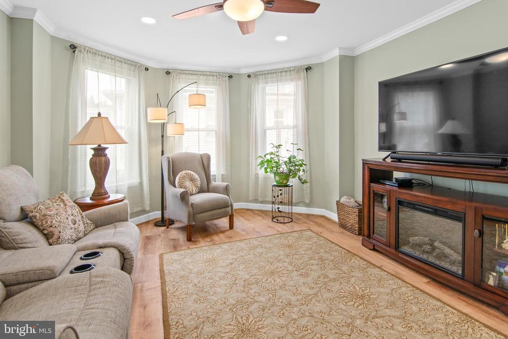 Image 7 of property listing at 109 EDMUND ST, Aberdeen, MD 21001