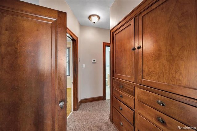 17321 E 11 Mile Road, Roseville, MI 48066