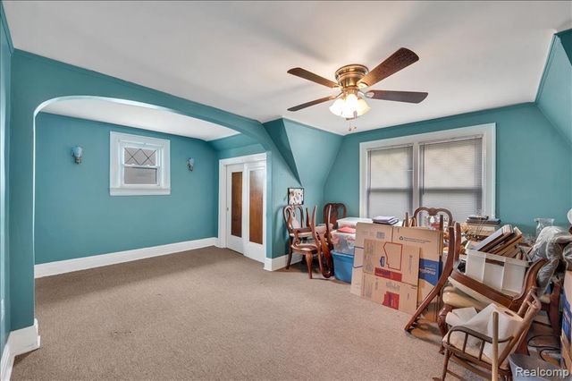 17321 E 11 Mile Road, Roseville, MI 48066