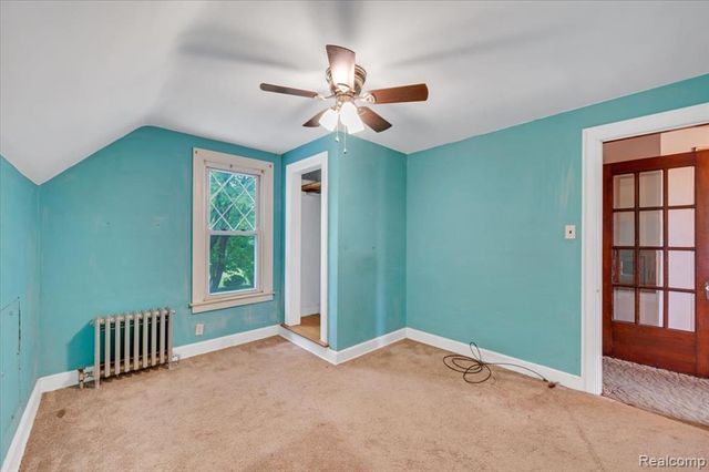 17321 E 11 Mile Road, Roseville, MI 48066