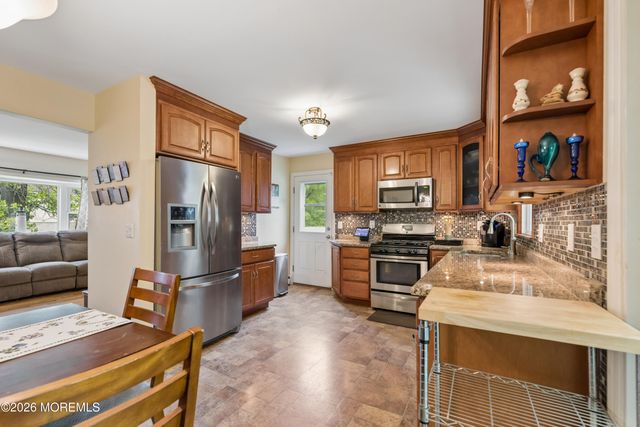 533 Sydney Avenue, Union Beach, NJ 07735