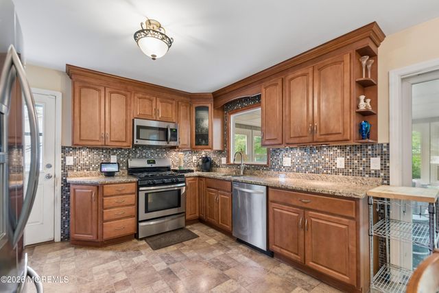 533 Sydney Avenue, Union Beach, NJ 07735