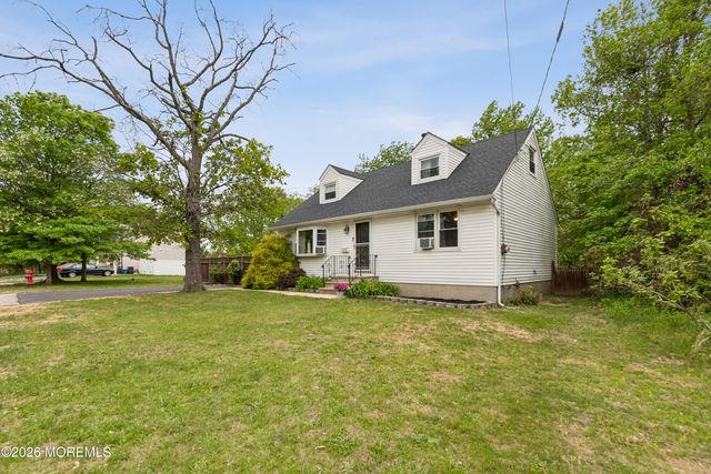533 Sydney Avenue, Union Beach, NJ 07735