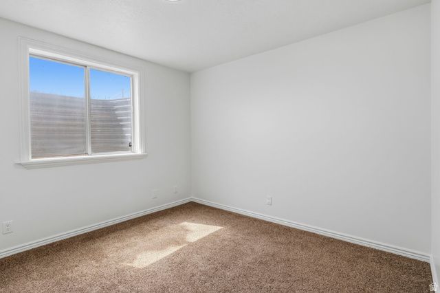 8434 S WINDMILL DR, West Jordan, UT 84081