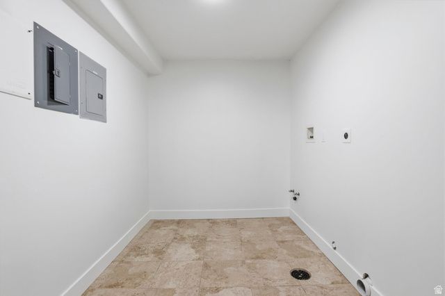 8434 S WINDMILL DR, West Jordan, UT 84081