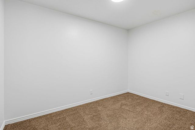 8434 S WINDMILL DR, West Jordan, UT 84081