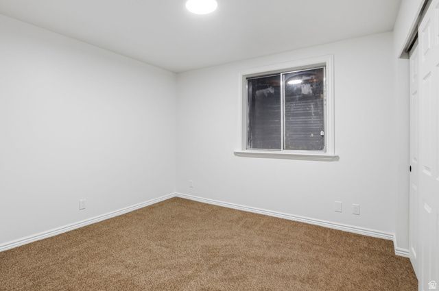 8434 S WINDMILL DR, West Jordan, UT 84081