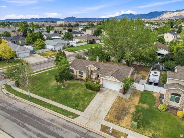 8434 S WINDMILL DR, West Jordan, UT 84081