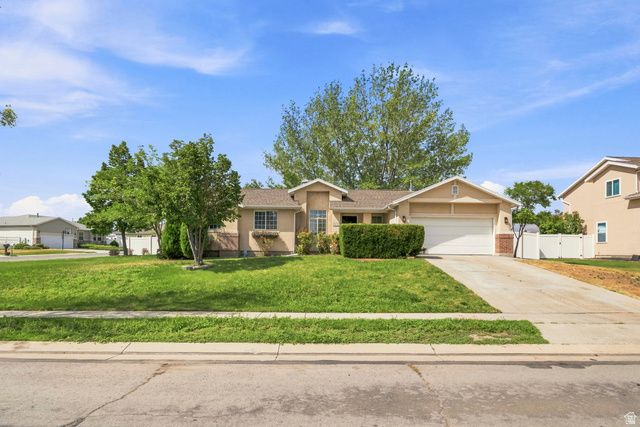 8434 S WINDMILL DR, West Jordan, UT 84081