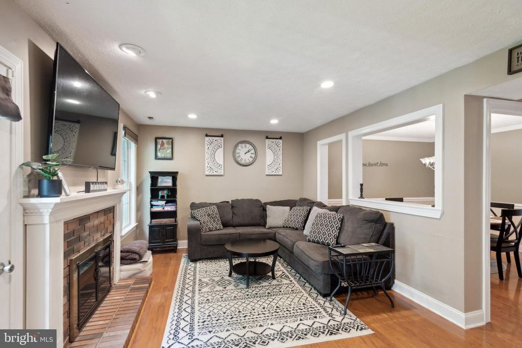 1503 VIRGINIA CT, Marlton, NJ 08053