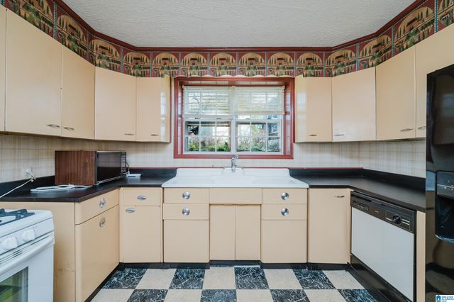 46 EDGEHILL ROAD, Homewood, AL 35209