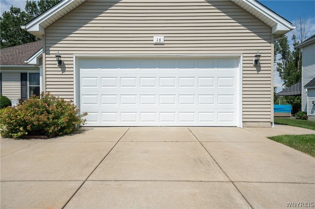 16 Garnet Drive, Cheektowaga, NY 14227