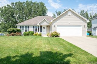 16 Garnet Drive, Cheektowaga, NY 14227