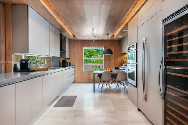 2514 Fisher Island Drive 6104, Miami Beach, FL 33109