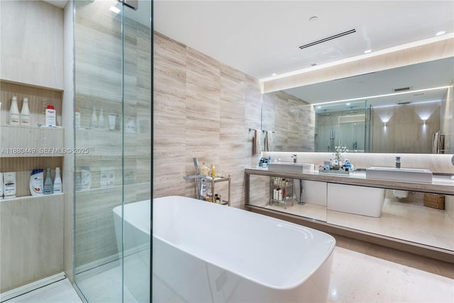 2514 Fisher Island Drive 6104, Miami Beach, FL 33109