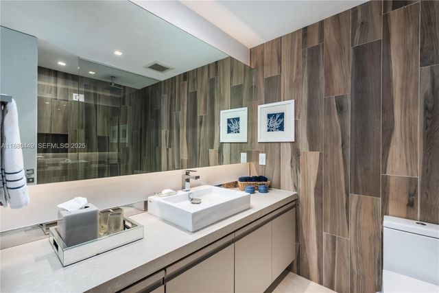2514 Fisher Island Drive 6104, Miami Beach, FL 33109