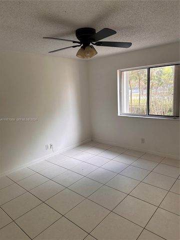 9502 SW 140 CT 9502, Kendall, FL 33186