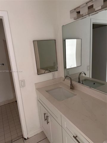 9502 SW 140 CT 9502, Kendall, FL 33186