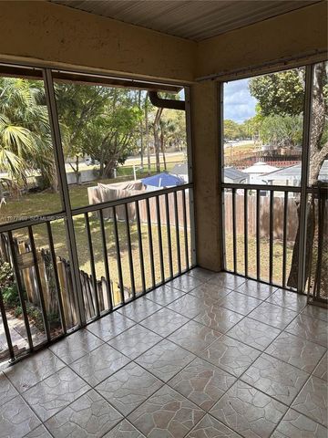 9502 SW 140 CT 9502, Kendall, FL 33186