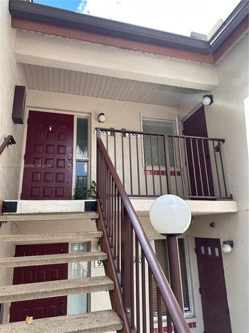 9502 SW 140 CT 9502, Kendall, FL 33186