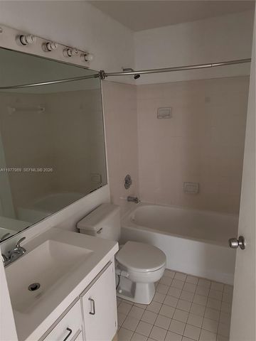 9502 SW 140 CT 9502, Kendall, FL 33186