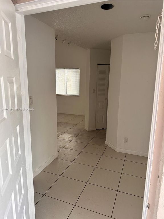 9502 SW 140 CT 9502, Kendall, FL 33186