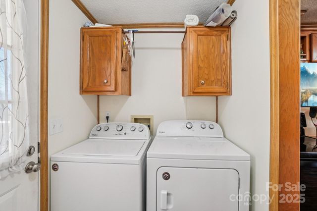 204 Cranbrook Circle, Hendersonville, NC 28792