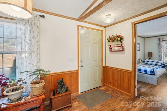 204 Cranbrook Circle, Hendersonville, NC 28792