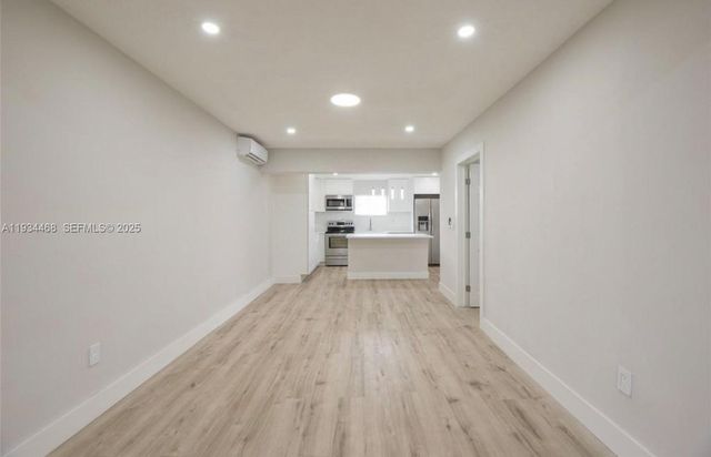 2960 SW 2nd Ct, Fort Lauderdale, FL 33312