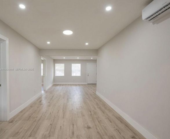 2960 SW 2nd Ct, Fort Lauderdale, FL 33312