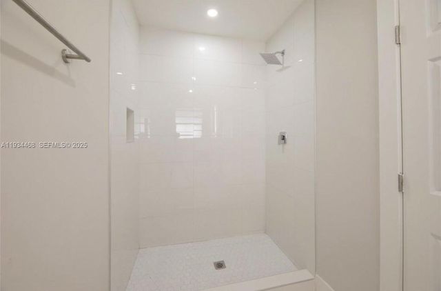 2960 SW 2nd Ct, Fort Lauderdale, FL 33312