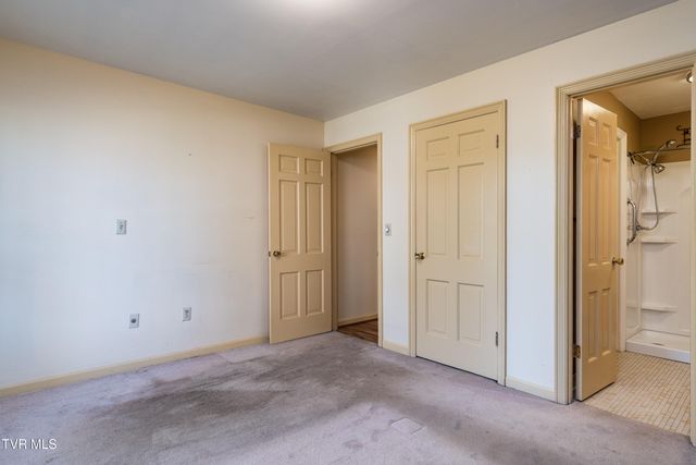 1801 Manor Court, B, Kingsport, TN 37660