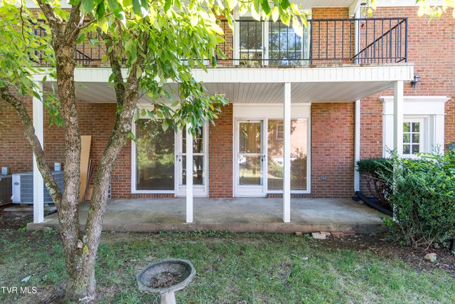 1801 Manor Court, B, Kingsport, TN 37660