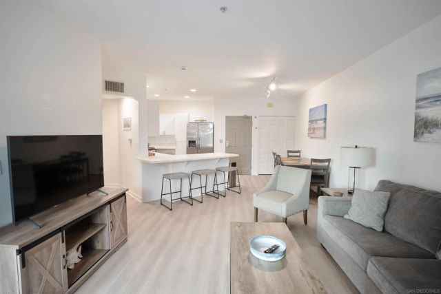 1501 Front St 329, San Diego, CA 92101