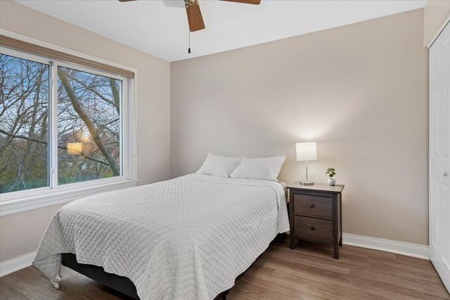 2667 Woodmere Drive, Darien, IL 60561