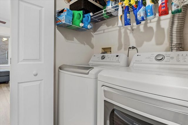 2667 Woodmere Drive, Darien, IL 60561